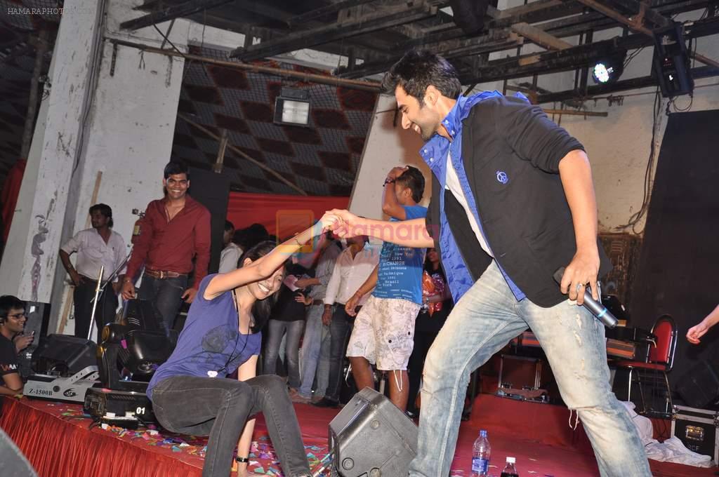 Jackky Bhagnani at Ajab Gajab Love promotions at NM college in Juhu, Mumbai on 1st Nov 2012