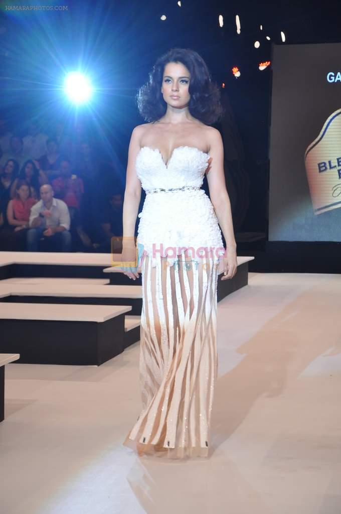 Kangna Ranaut walk the ramp for Gavin Miguel Show at Blender's Pride Fashion Tour Day 1 on 3rd Nov 2012