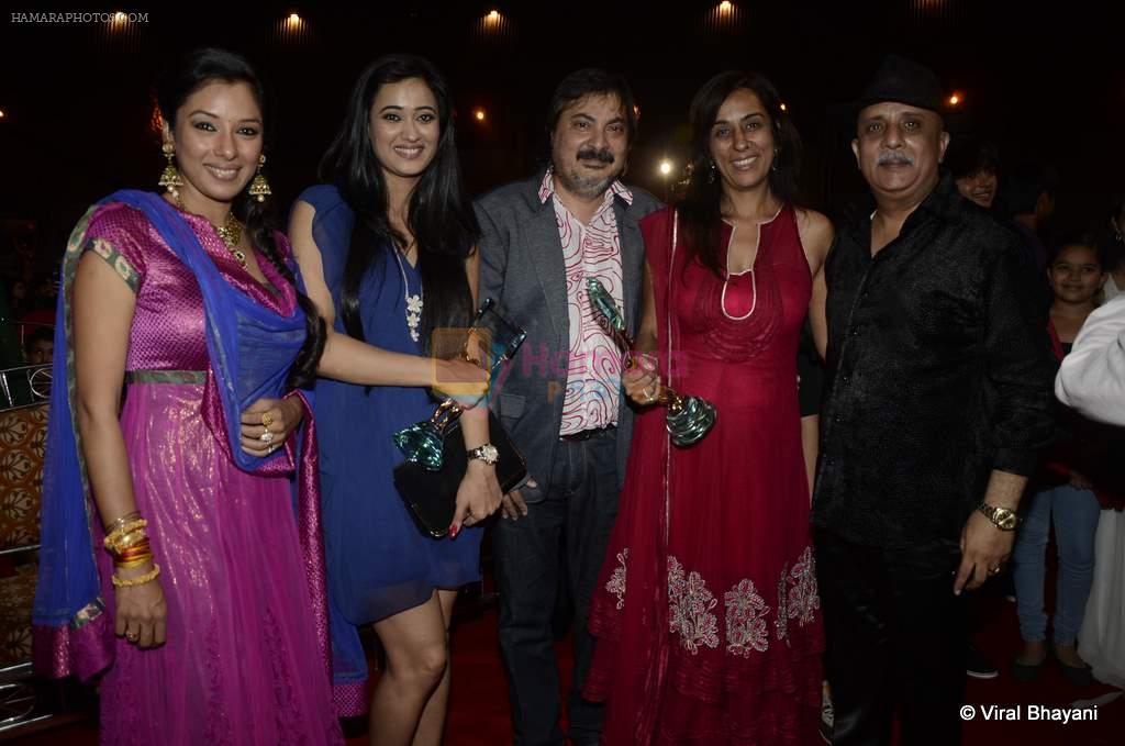 Shweta Tiwari at ITA Awards red carpet in Mumbai on 4th Nov 2012