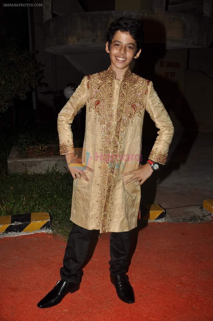 Darsheel Safary at ITA Awards red carpet in Mumbai on 4th Nov 2012,1