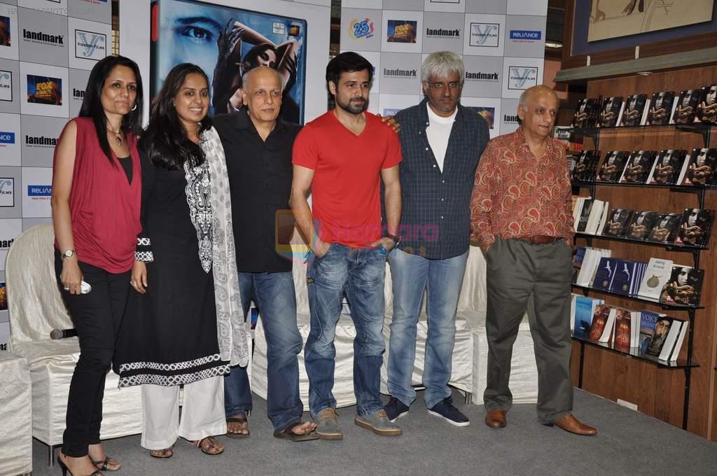 Emraan Hashmi, Mahesh Bhat, Mukesh Bhat, Vikram Bhat, Shagufta Rafique at Raaz 3 DVD launch in Andheri, Mumbai on 6th Nov 2012
