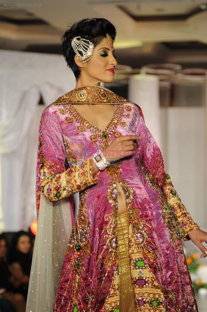at Grand fashion Extravaganza Show Ignite in J W Marriott, Mumbai on 8th Nov 2012,1