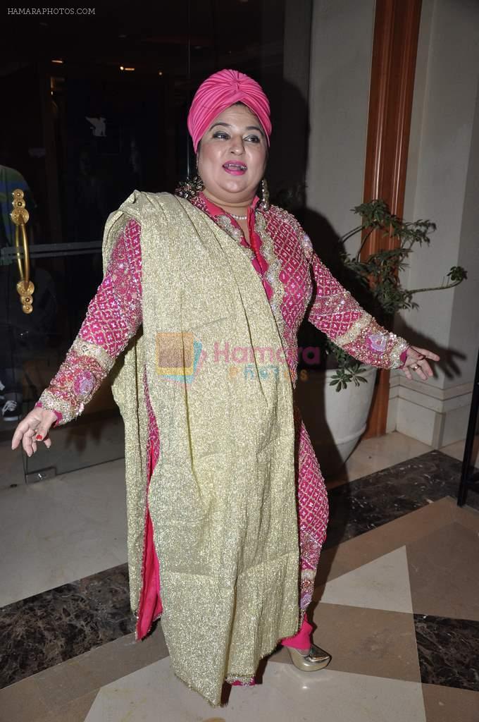 Dolly Bindra at Grand fashion Extravaganza Show Ignite in J W Marriott, Mumbai on 8th Nov 2012