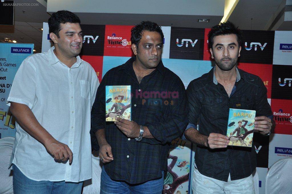 Ranbir Kapoor, Siddharth Roy Kapur, Anurag Basu at Barfi Dvd Launch in Reliance, Mumbai on 9th Nov 2012