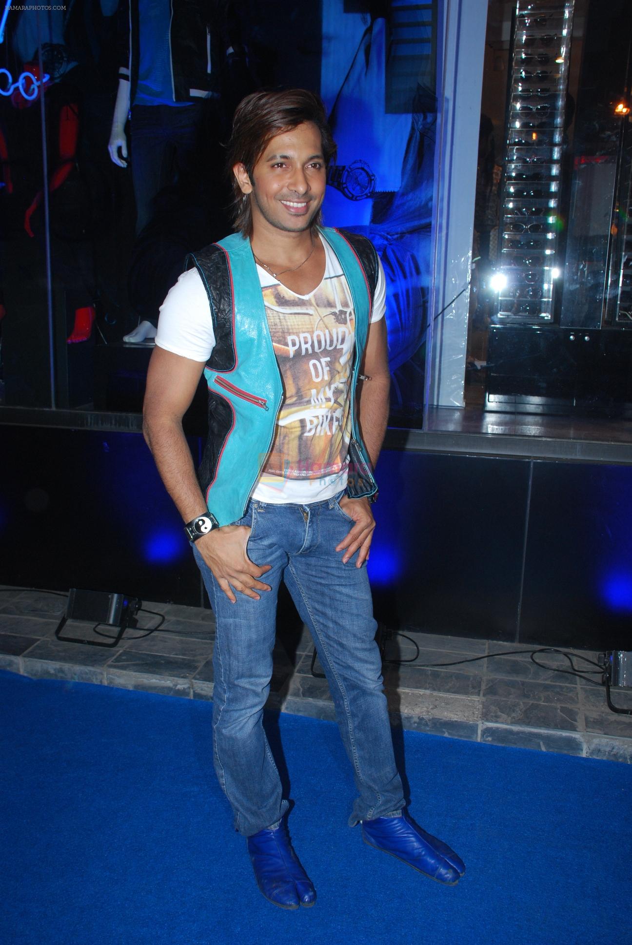 Terence Lewis at the launch of limited edition GUESS DJ TIesto collection in GUESS, Mumbai on 23rd Nov 2012