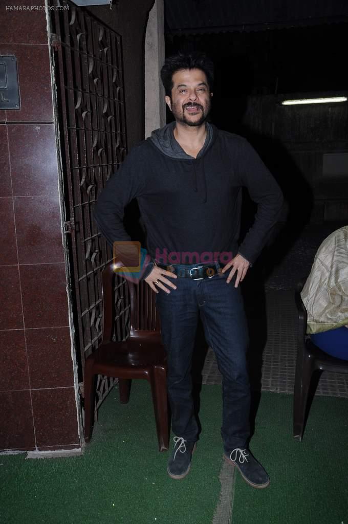 Anil Kapoor snapped at Ketnav, Bandra, Mumbai on 25th Nov 2012