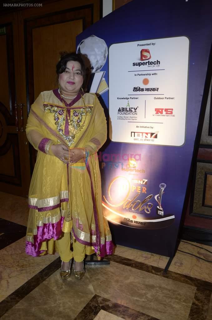Dolly Bindra at IBN 7 Super Idols Award ceremony in Mumbai on 25th Nov 2012