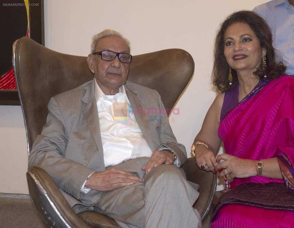 SH Raza with Devika Bhojwani  at SH Raza art show in Jehangir, Mumbai on 27th Nov 2012