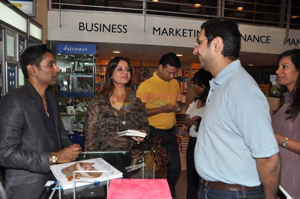 Vinod Nair at the launch of Vinod Nair's book in Crossword, Mumbai on 30th Nov 2012