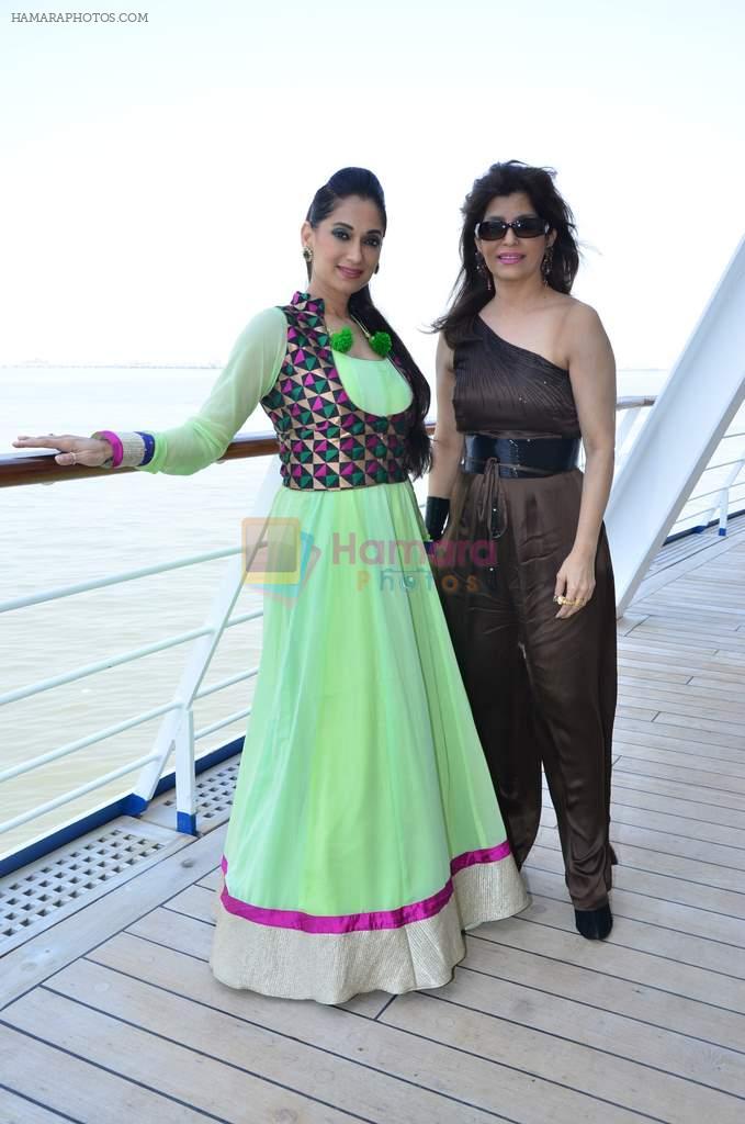 Lucky Morani, Bina Aziz at Kavita Seth's live concert for Le Musique in  On board of Seven Seas Voyager cruise on 30th Nov 2012