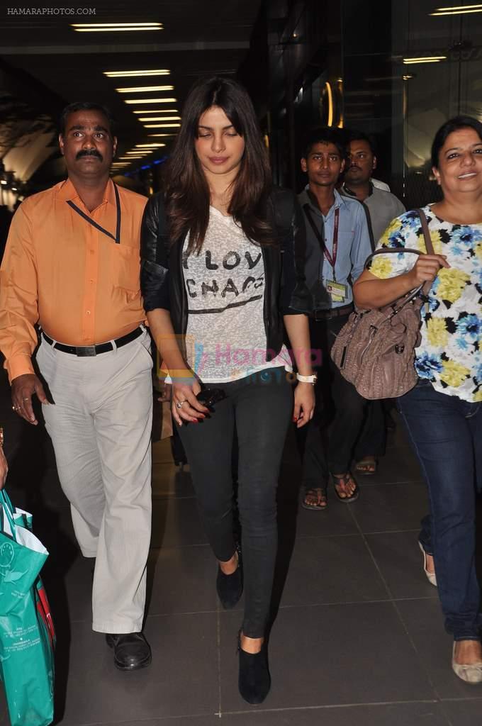 Priyanka Chopra return from Dubai after performing at Ahlan Bollywood show in Airport, Mumbai on 3rd Dec 2012