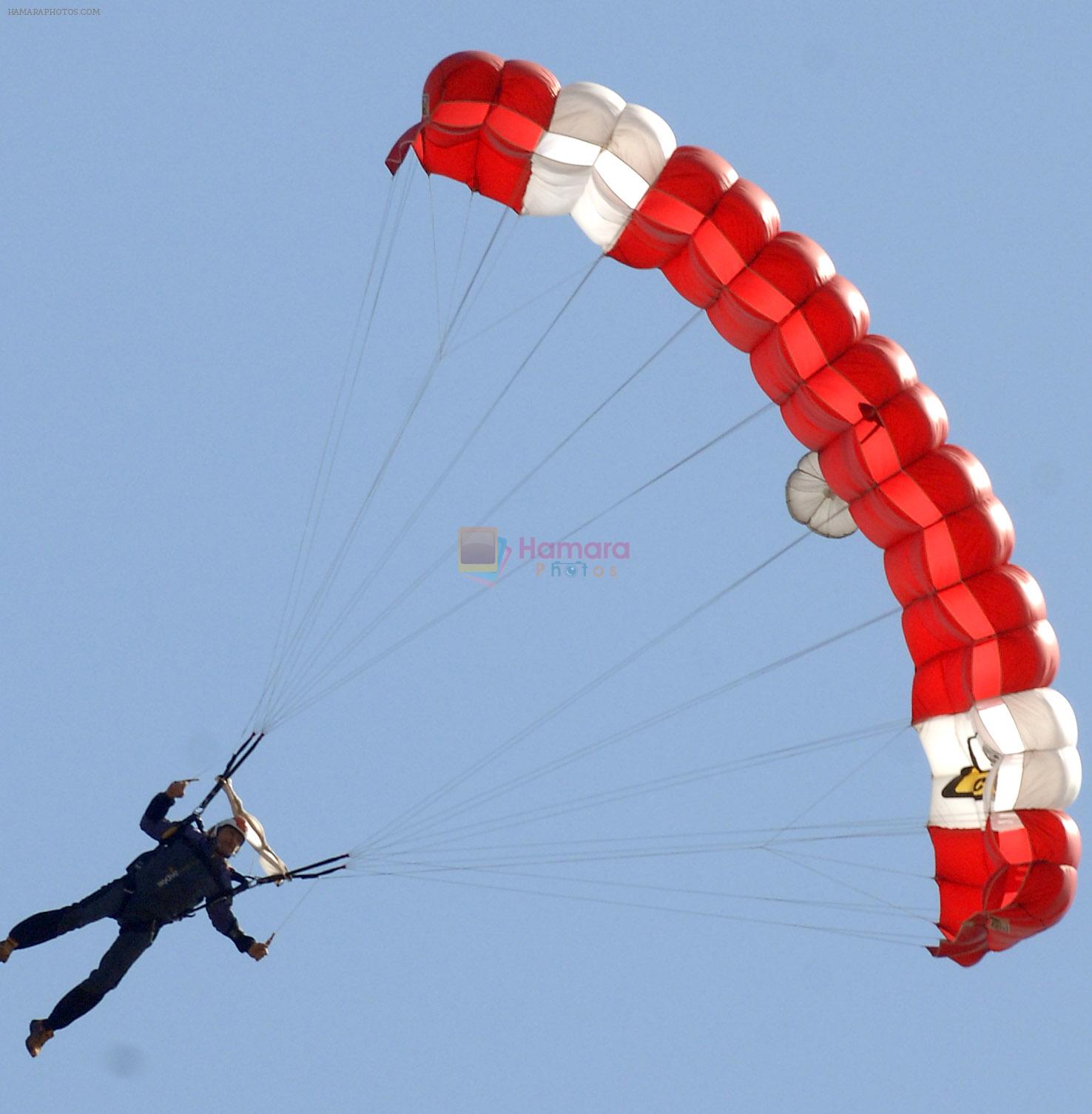 Farhan Akhtar at Aamby Valley skydiving event in Lonavla, Mumbai on 4th Dec 2012