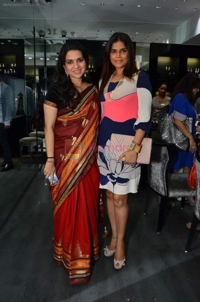 Neelam Roy at the launch of Shaina NC's new jewellery line at Gehna in Bandra, Mumbai on 4th Dec 2012