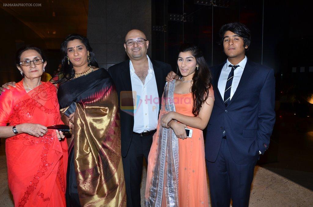 at Durga jasraj's daughter Avani's wedding reception with Puneet in Mumbai on 16th Dec 2012
