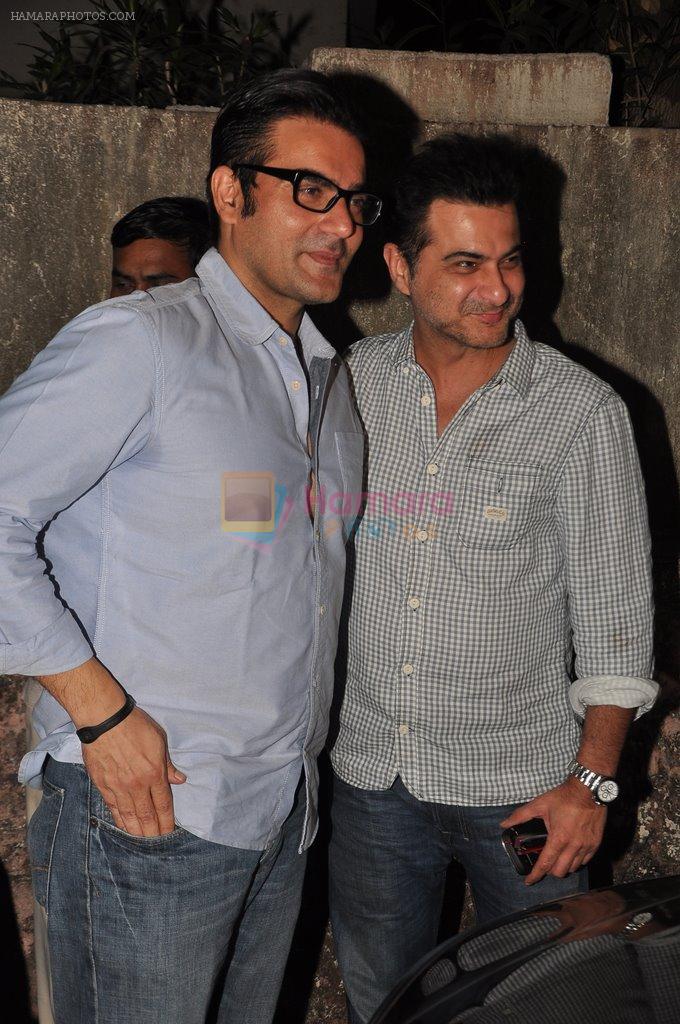 Arbaaz Khan, Sanjay Kapoor at Dabangg 2 screening in Ketnav, Mumbai on 17th Dec 2012
