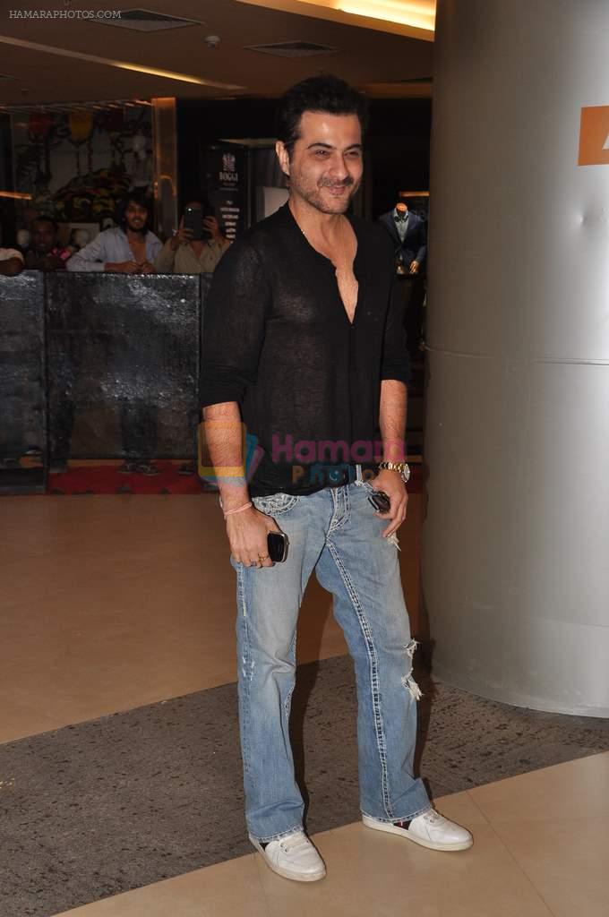 Sanjay Kapoor at Dabangg 2 premiere in PVR, Mumbai on 20th Dec 2012