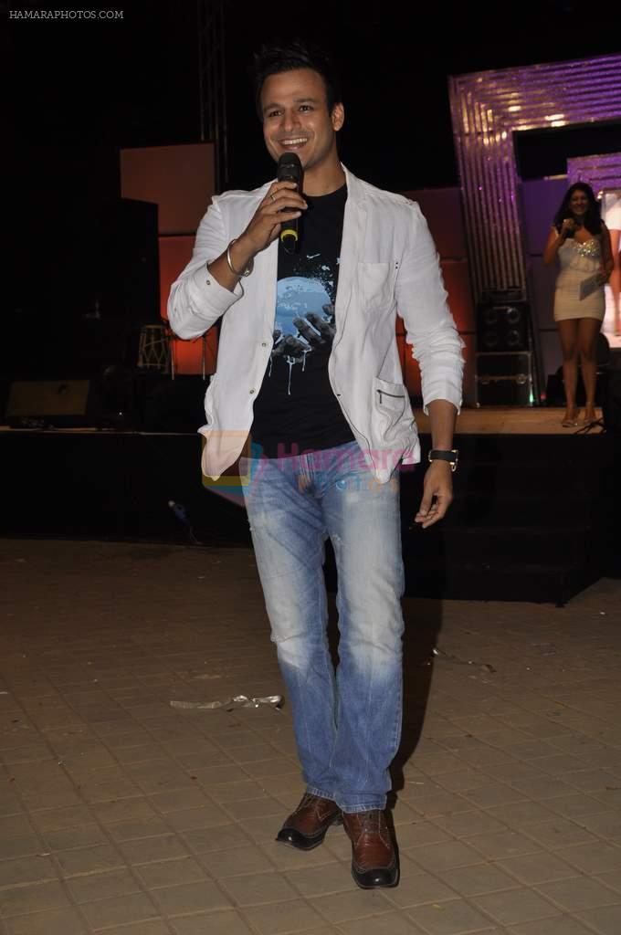 Vivek Oberoi at Gitanjali race in RWITC, Mumbai on 23rd Dec 2012