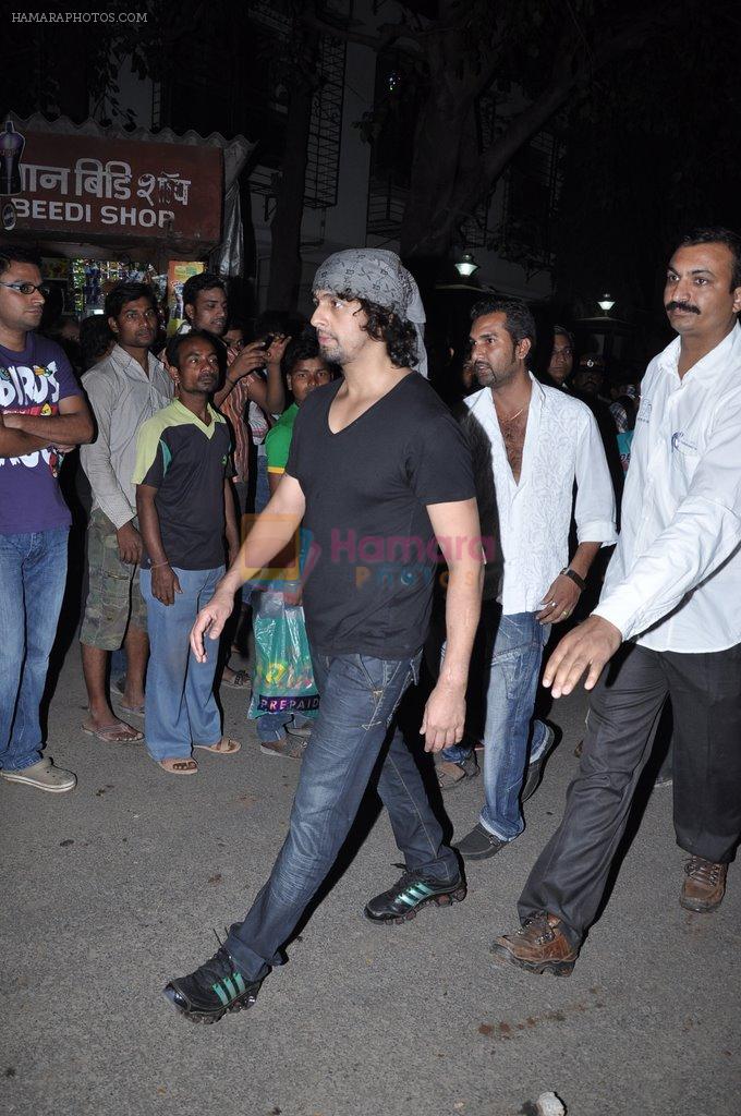 Sonu Nigam at the peace march for the Delhi victim in Mumbai on 29th Dec 2012
