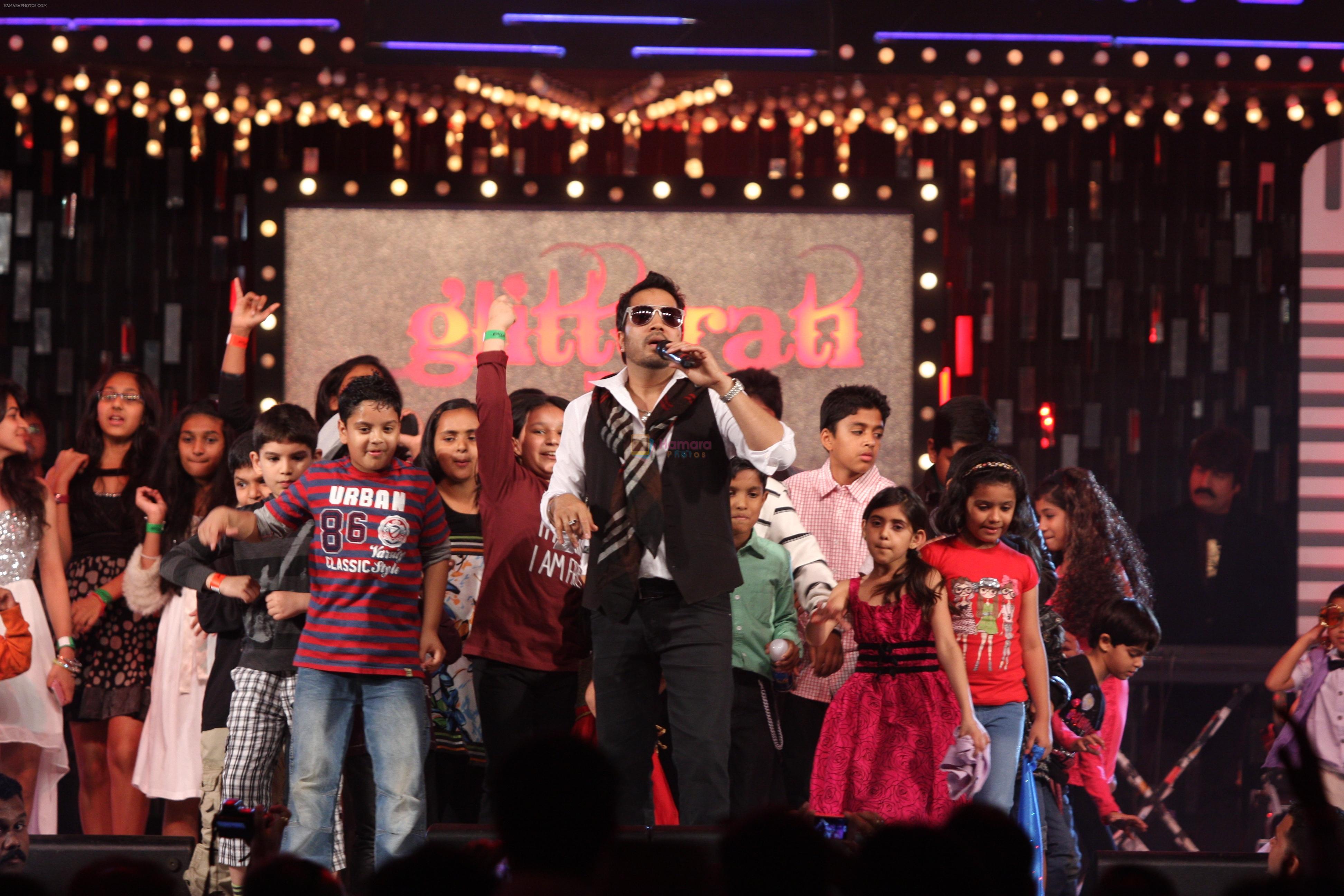 Mika Singh perform for New Years on 31st Dec 2012