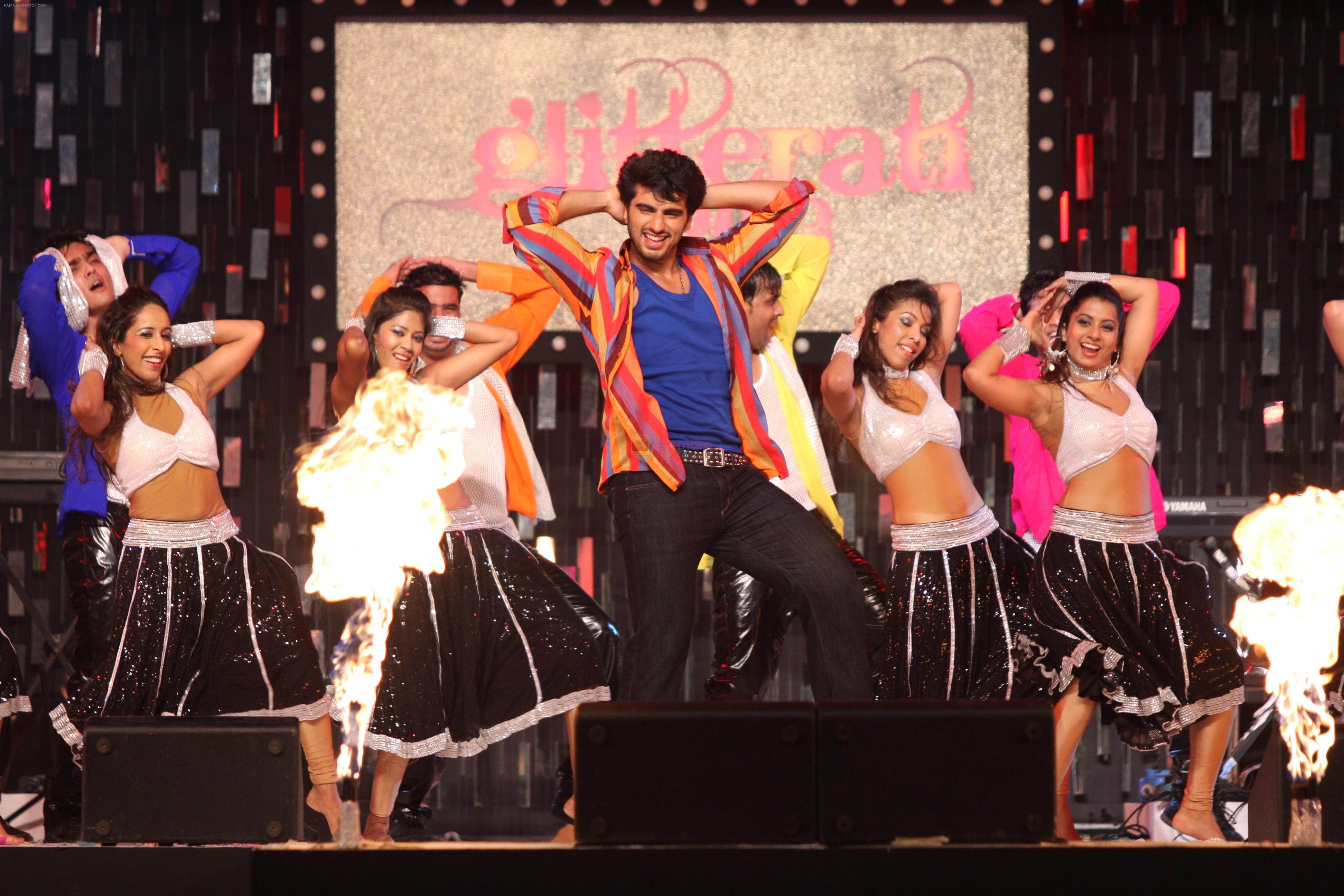 Arjun Kapoor perform for New Years on 31st Dec 2012