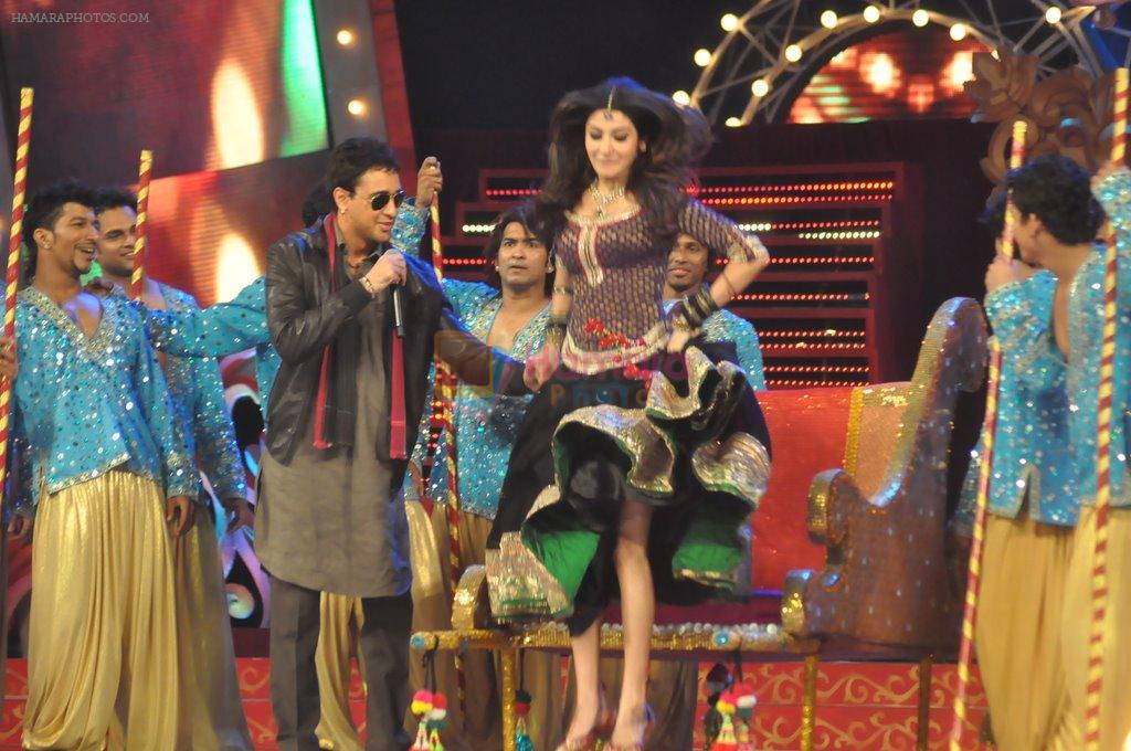 Anushka Sharma at Big Star Awards on 16th Dec 2012