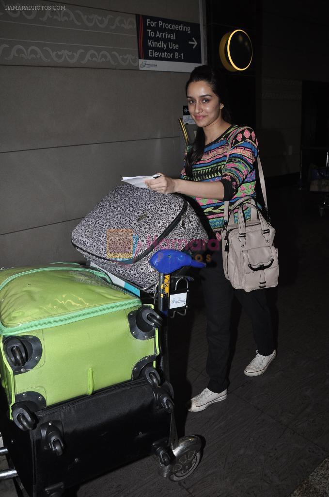 shraddha kapoor leaves for cape tiwn for her film shoot
