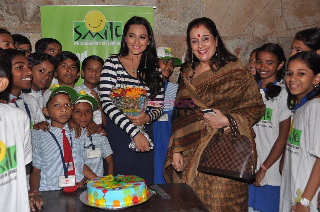 Sonakshi Sinha at Smile foundation NGO meet the kids event in Mumbai on 31st Dec 2012
