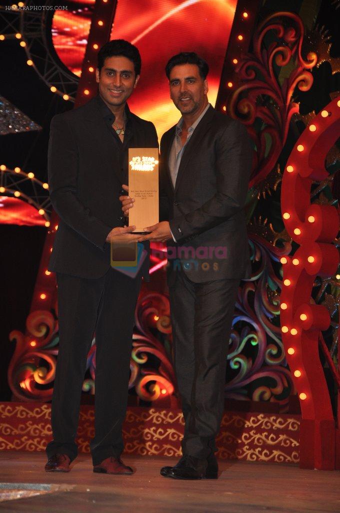 Abhishek Bachchan, Akshay Kumar at Big Star Awards on 16th Dec 2012