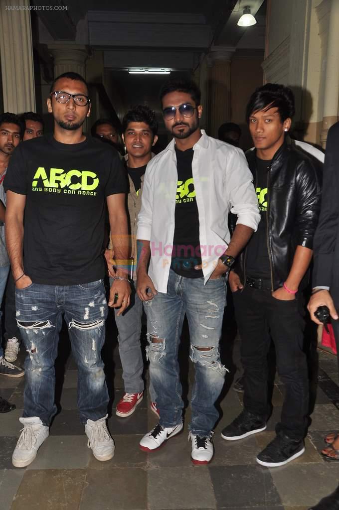 Punit Pathak, Mayuresh Wadkar, Salman Yusuf Khan, Saajan Singh at Promotions of film ABCD - Any Body Can Dance in Matunga on 3rd Jan 2013