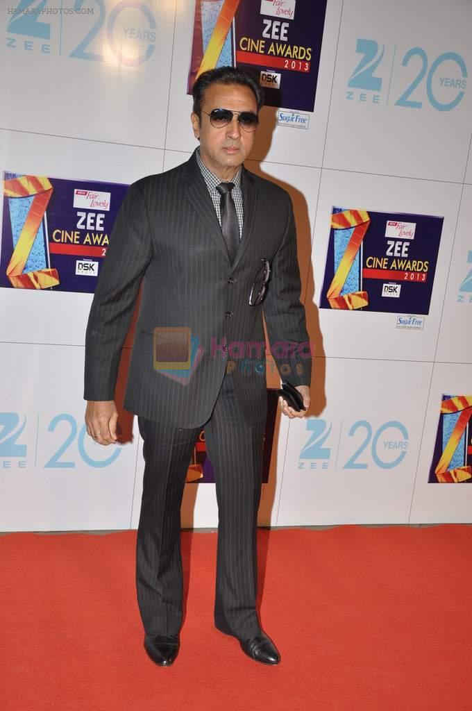 Gulshan Grover at Zee Awards red carpet in Mumbai on 6th Jan 2013