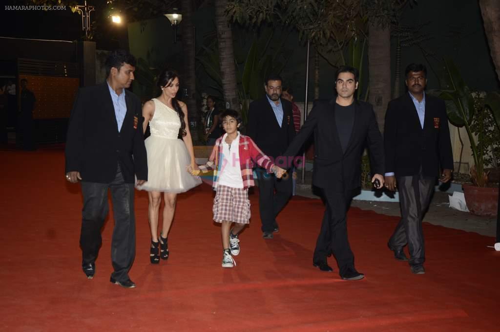 Arbaaz Khan, Malaika Arora Khan at Zee Awards red carpet in Mumbai on 6th Jan 2013,1