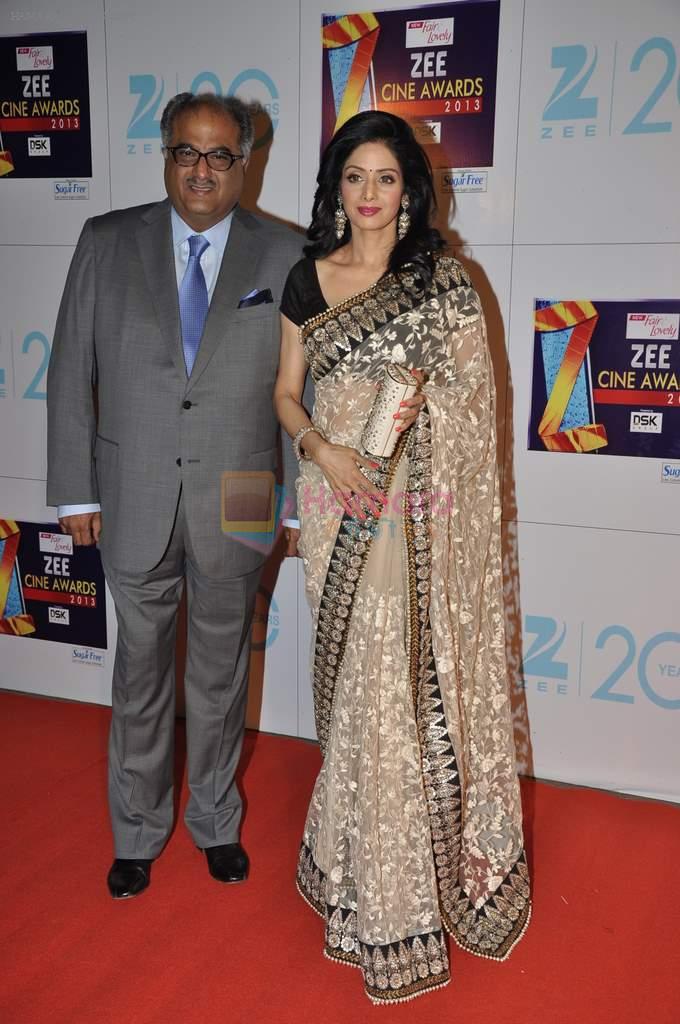 Sridevi, Boney Kapoor at Zee Awards red carpet in Mumbai on 6th Jan 2013