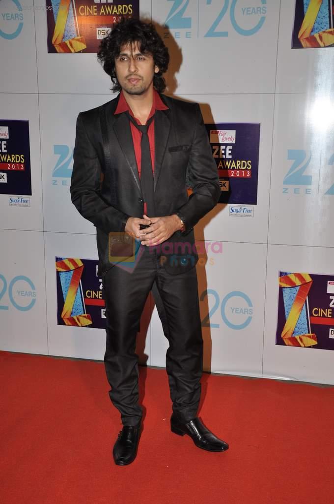 Sonu Nigam at Zee Awards red carpet in Mumbai on 6th Jan 2013