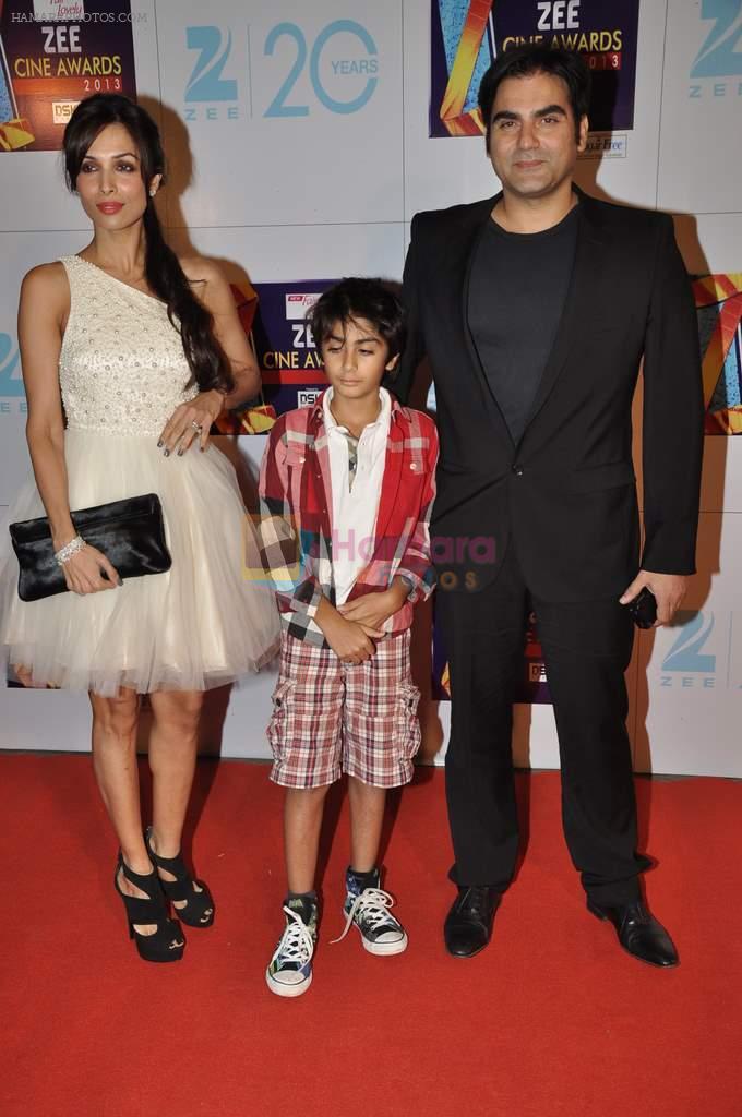 Malaika Arora Khan, Arbaaz Khan at Zee Awards red carpet in Mumbai on 6th Jan 2013