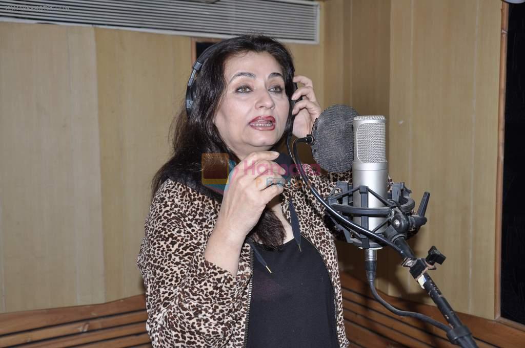 Salma Agha at a song recording for Damini - tribute to the victim of delhi rape in Mumbai on 7th Jan 2013