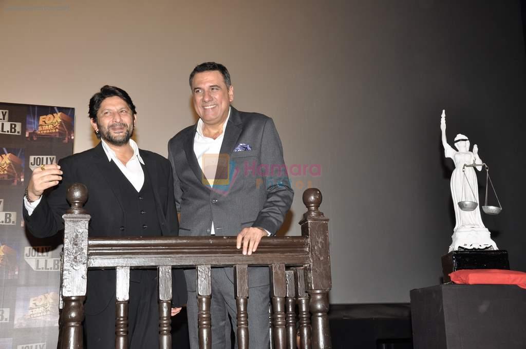 Boman Irani, Arshad Warsi at the launch of the trailor of Jolly LLB film in PVR, Mumbai on 8th Jan 2013