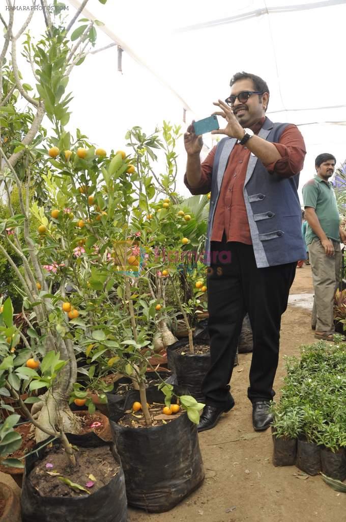 Shankar Mahadevan at Nana Chudasma's plant exhibition in Mumbai on 8th Jan 2013