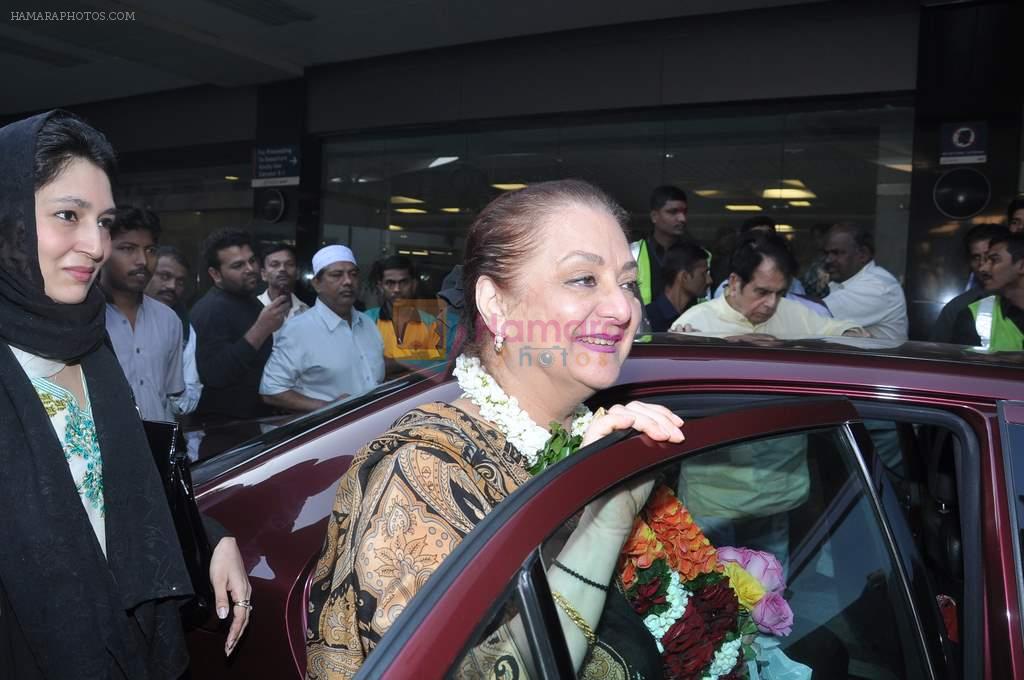 Saira Banu returns from Haj in International Airport, Mumbai on 13th Jan 2013