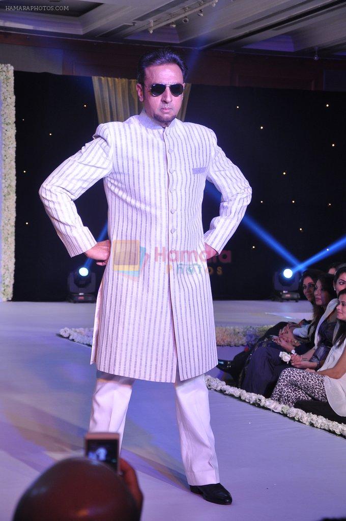 Gulshan Grover at Beti Fashion show in Mumbai on 14th Jan 2013
