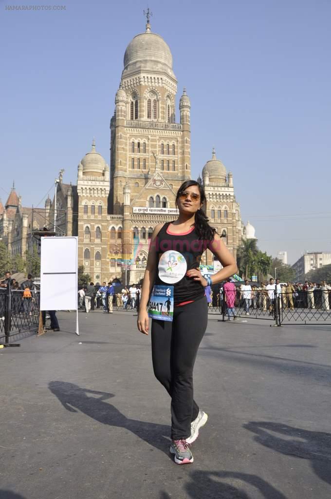 Richa Chadda at Standard Chartered Mumbai Marathon in Mumbai on 19th Jan 2013
