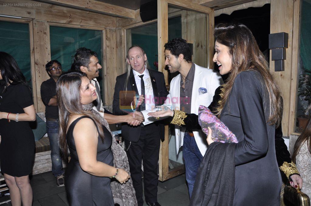 Queenie Singh at Vinod Nair hosts bash for Greogry David Roberts in Le Sutra, Mumbai on 21st Jan 2013