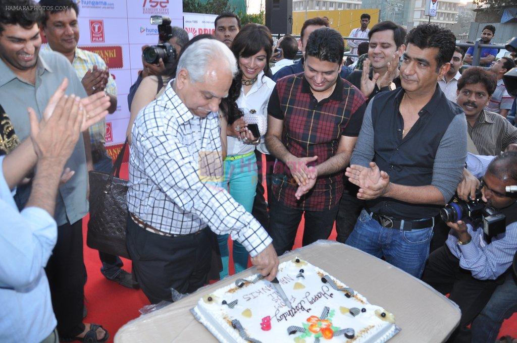 Ramesh Sippy, Kiran Juneja, Divya Khosla Kumar, Bhushan Kumar, Kishan Kumar at Nautanki Saala first look launch in Andheri, Mumbai on 23rd Jan 2013