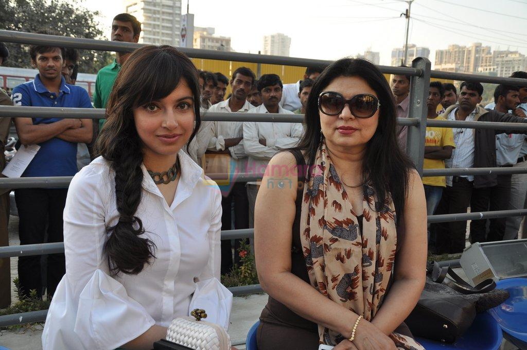 Kiran Juneja, Divya Khosla Kumar at Nautanki Saala first look launch in Andheri, Mumbai on 23rd Jan 2013