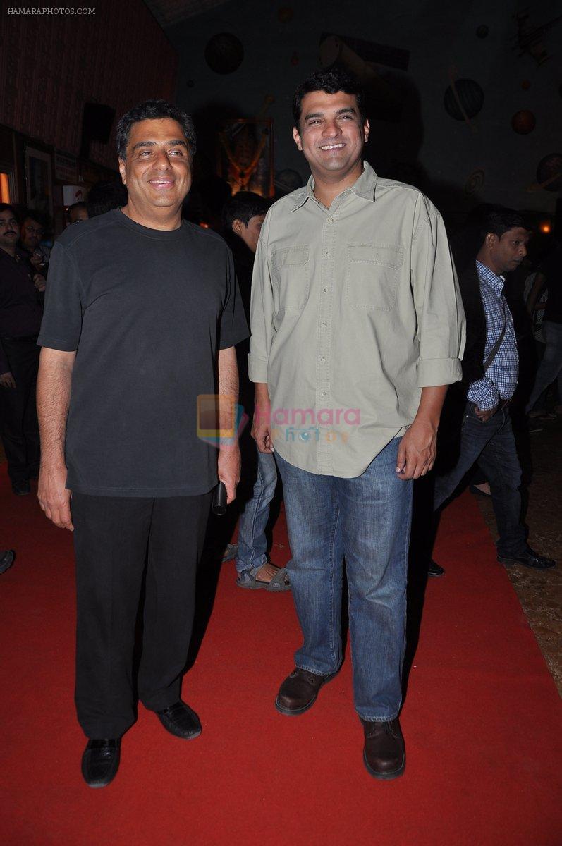 Ronnie Screwvala, Siddharth Roy Kapur at the First look launch of Himmatwala the Gaiety, Mumbai on 24th Jan 2013