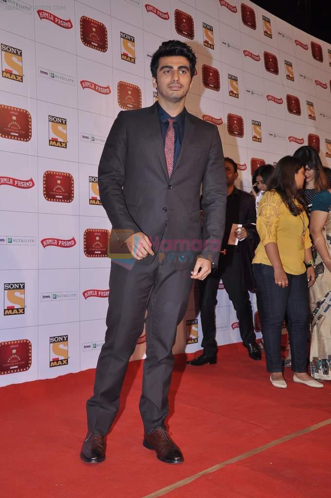 Arjun Kapoor at Stardust Awards 2013 red carpet in Mumbai on 26th jan 2013