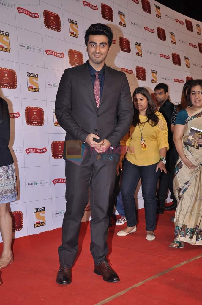 Arjun Kapoor at Stardust Awards 2013 red carpet in Mumbai on 26th jan 2013