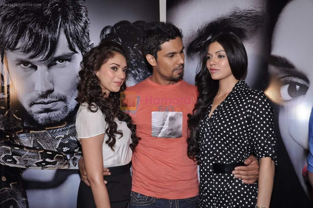 Aditi Rao Hydari, Randeep Hooda, Sara Loren at Murder 3 promotions in Mehboob, Mumbai on 30th Jan 2013