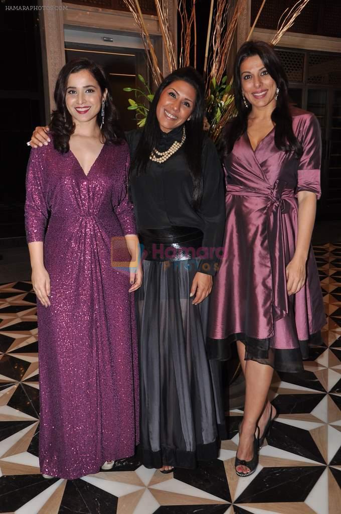 Pooja Bedi, Simone Singh at Jade Jagger Kerastase launch in Four Seasons, Mumbai on 30th Jan 2013