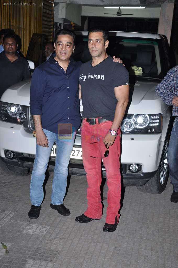 Kamal Hassan, Salman Khan at Vishwaroop screening in Ketnav, Mumbai on 1st Jan 2013