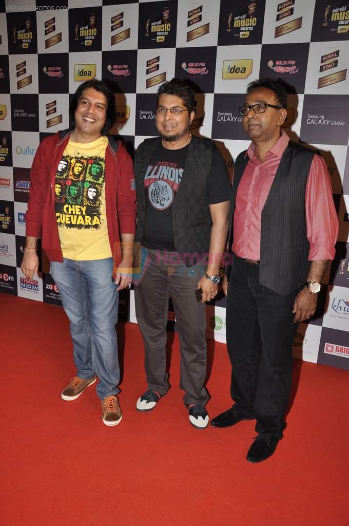 Piyush Jha at Radio Mirchi music awards red carpet in Mumbai on 7th Feb 2013